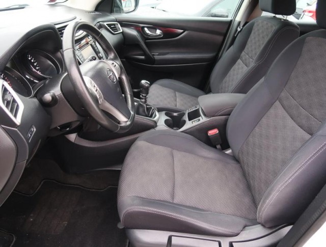 Nissan Qashqai  1.2 DIG-T Acenta