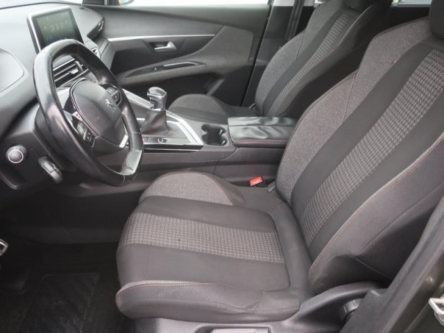 Peugeot 5008  1.6 BlueHDi 