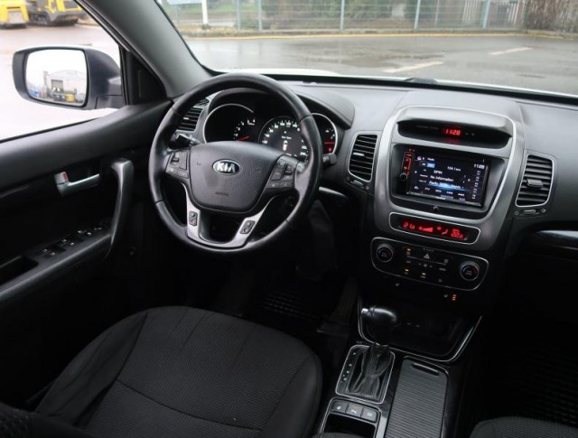 Kia Sorento  2.2 CRDi 