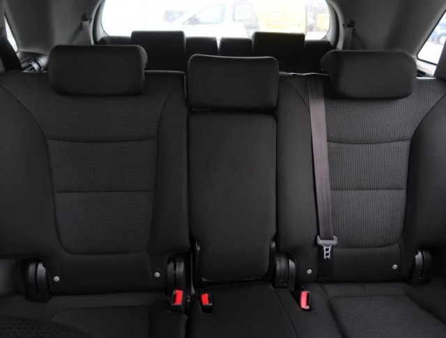 Kia Sorento  2.2 CRDi 