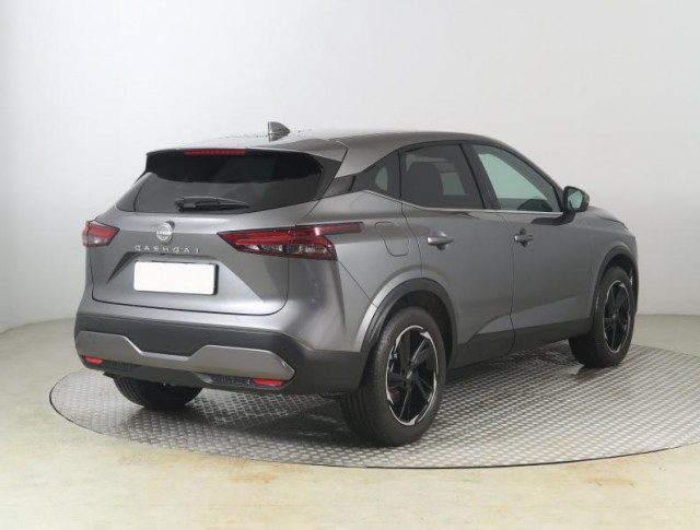 Nissan Qashqai  1.3 DIG-T MHEV 