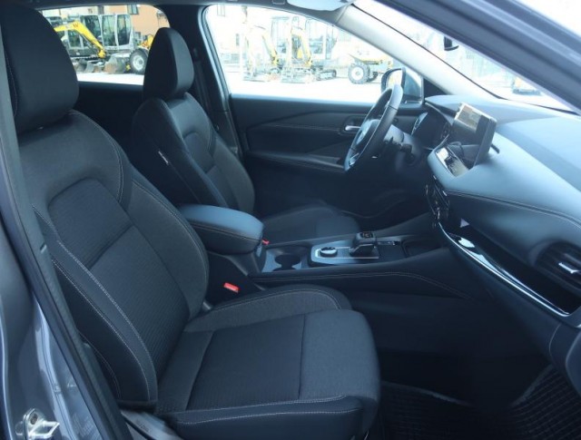 Nissan Qashqai  1.3 DIG-T MHEV 