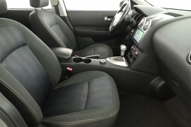 Nissan Qashqai  2.0 