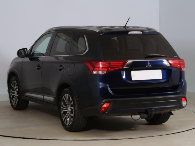 Mitsubishi Outlander  2.2 DI-D 