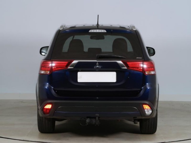 Mitsubishi Outlander  2.2 DI-D 