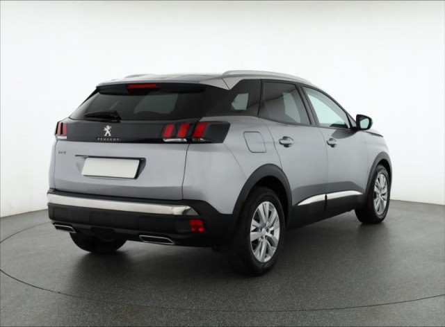 Peugeot 3008  1.5 BlueHDi 