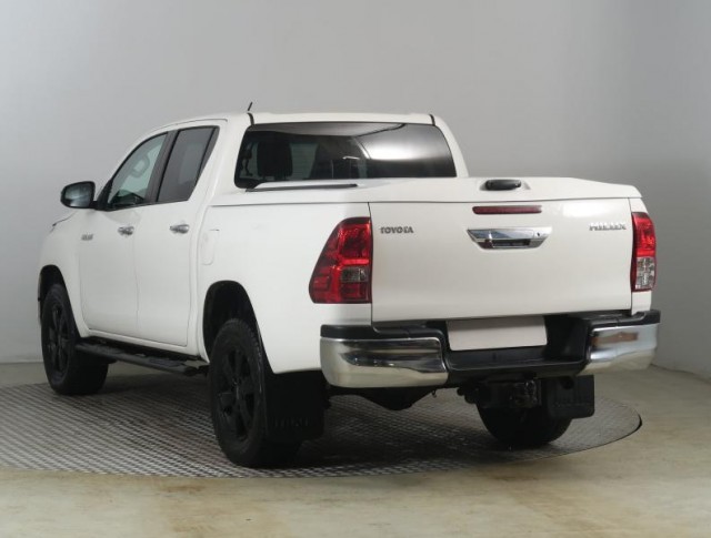 Toyota Hilux  2.4 D-4D 