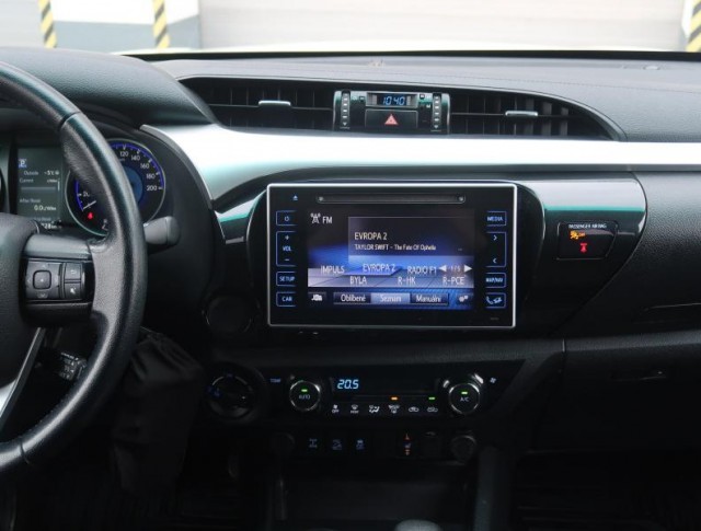 Toyota Hilux  2.4 D-4D 