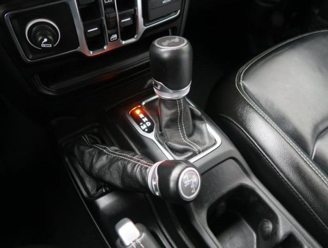 Jeep Wrangler  2.0 eTorque Sahara