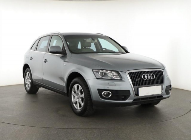 Audi Q5  2.0 TDI S line