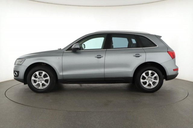 Audi Q5  2.0 TDI S line