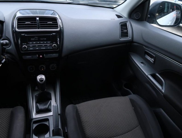 Mitsubishi ASX  2.0 MIVEC Invite