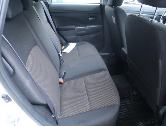 Mitsubishi ASX  2.0 MIVEC Invite