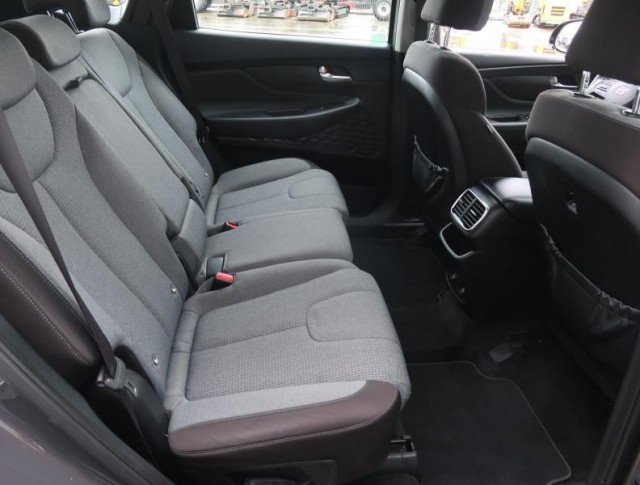 Hyundai Santa Fe  2.2 CRDi 