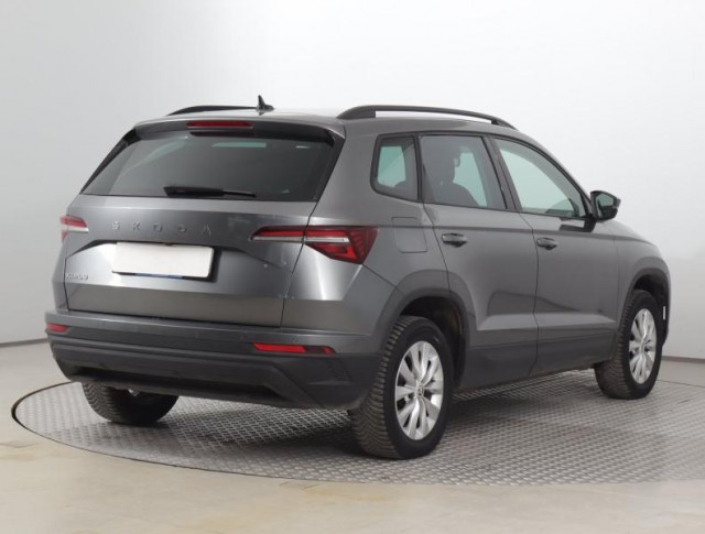 Škoda Karoq  1.5 TSI Fresh
