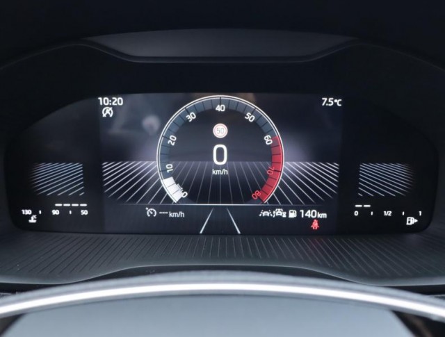 Škoda Karoq  1.5 TSI Fresh