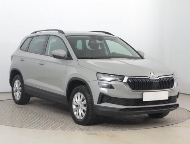 Škoda Karoq  1.5 TSI Fresh