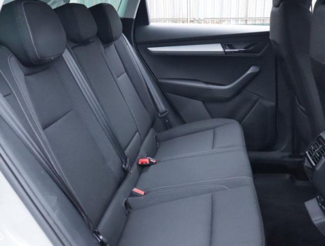 Škoda Karoq  1.5 TSI Fresh