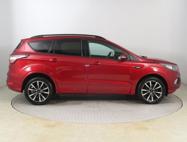 Ford Kuga  1.5 EcoBoost ST-Line