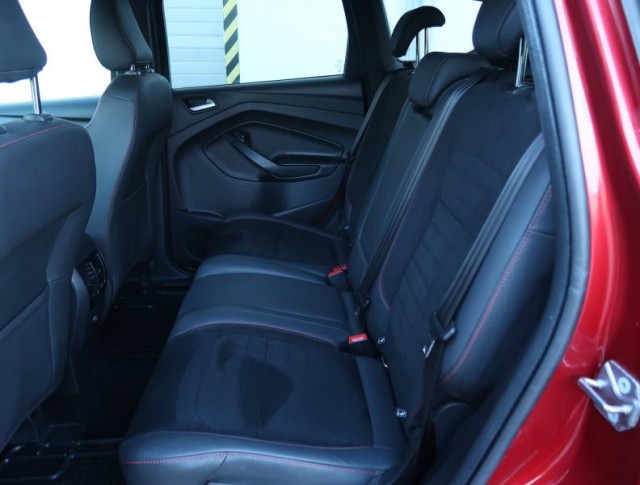 Ford Kuga  1.5 EcoBoost ST-Line