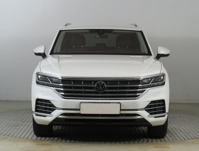 Volkswagen Touareg  3.0 TDI 