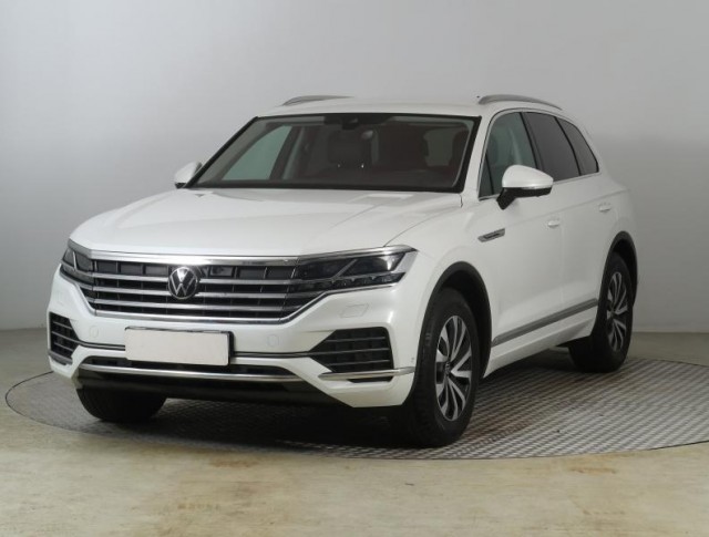 Volkswagen Touareg  3.0 TDI 