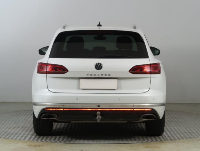 Volkswagen Touareg  3.0 TDI 