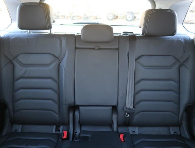 Volkswagen Touareg  3.0 TDI 