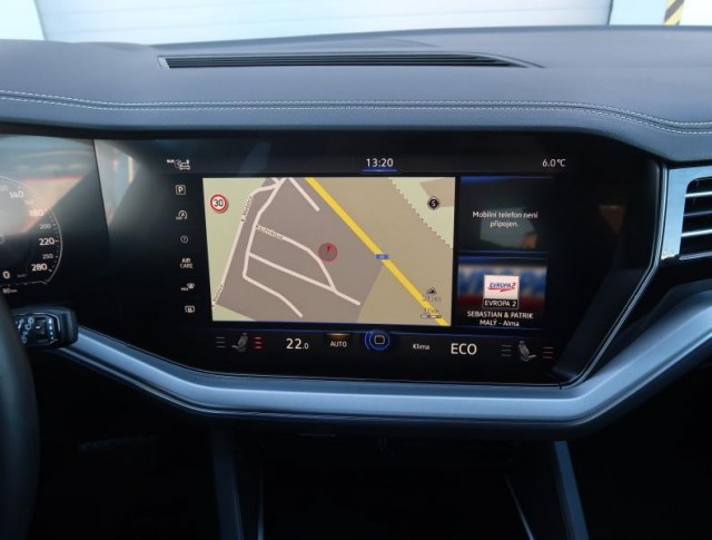 Volkswagen Touareg  3.0 TDI 