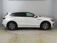 Volkswagen Touareg  3.0 TDI 