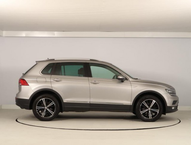 Volkswagen Tiguan  2.0 TDI 