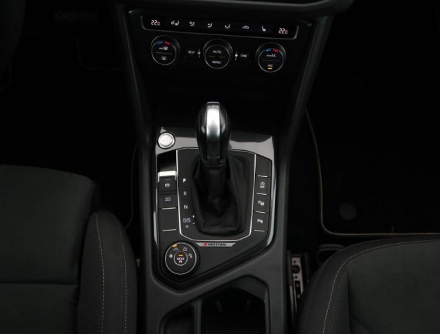 Volkswagen Tiguan  2.0 TDI 