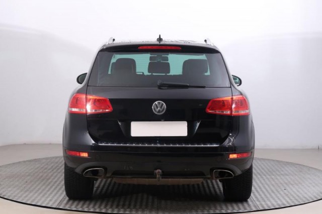Volkswagen Touareg  3.0 TDI 