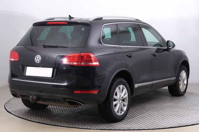 Volkswagen Touareg  3.0 TDI 