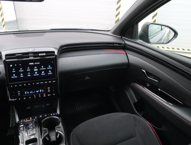 Hyundai Tucson  1.6 T-GDI 48V MHEV N-Line