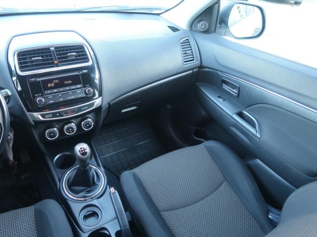 Mitsubishi ASX  1.6 MIVEC 