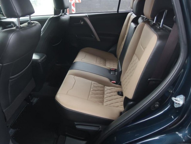 Toyota RAV 4  2.5 Hybrid Selection