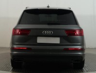 Audi Q7  3.0 TDI 