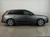 Audi Q7  3.0 TDI 