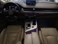 Audi Q7  3.0 TDI 