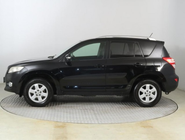 Toyota RAV 4  2.0 VVT-i 