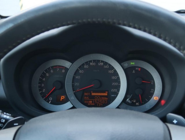 Toyota RAV 4  2.0 VVT-i 