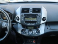 Toyota RAV 4  2.0 VVT-i 