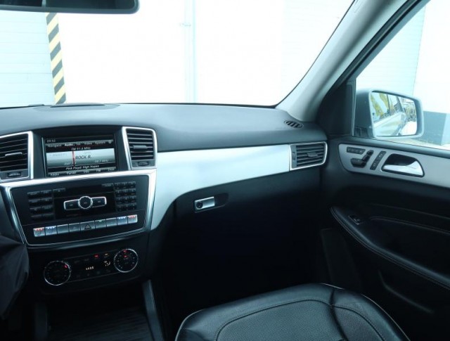 Mercedes-Benz ML  ML 350 BlueTEC 