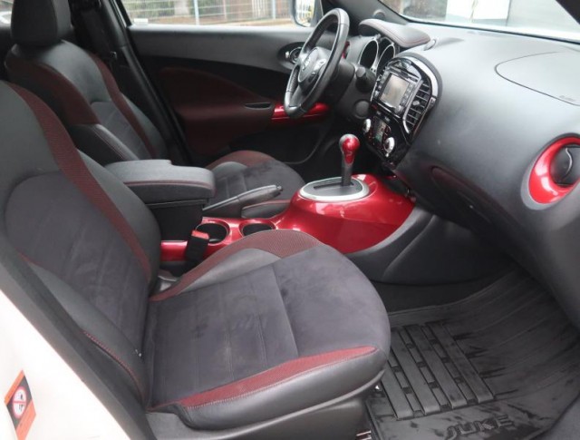 Nissan Juke  1.6 i 