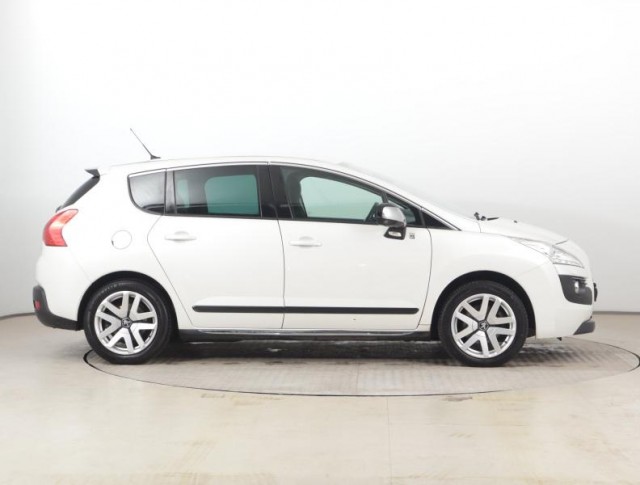 Peugeot 3008  Hybrid4 