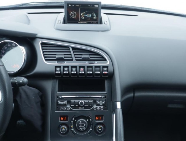 Peugeot 3008  Hybrid4 