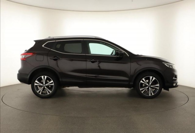 Nissan Qashqai  1.2 DIG-T 