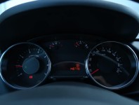 Peugeot 3008  1.6 VTi 