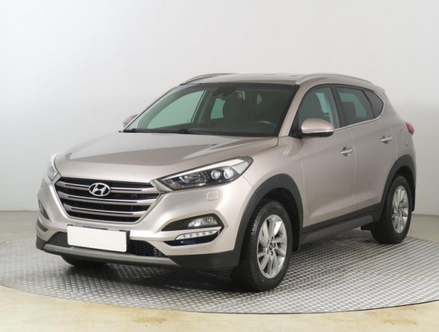 Hyundai Tucson  2.0 CRDi 